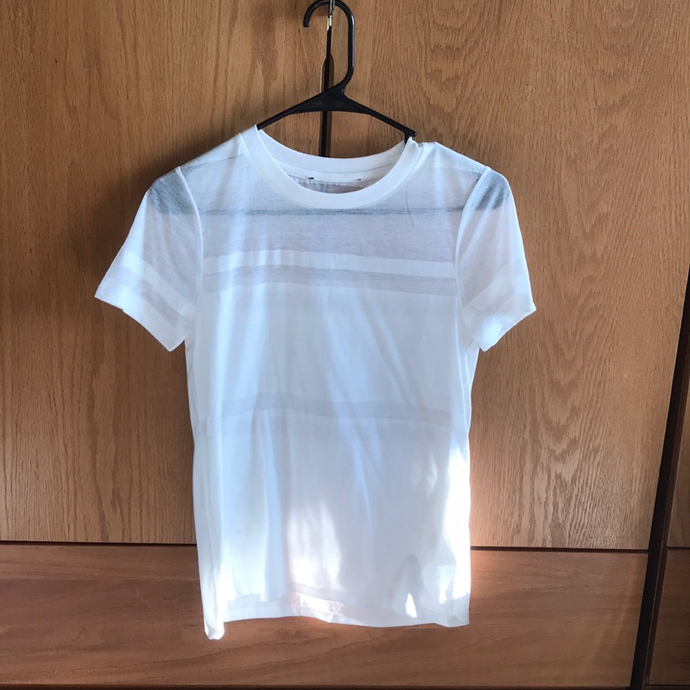 Forever 21 White T-shirt